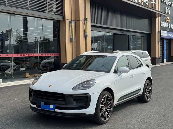 Фото 1 - Porsche Macan