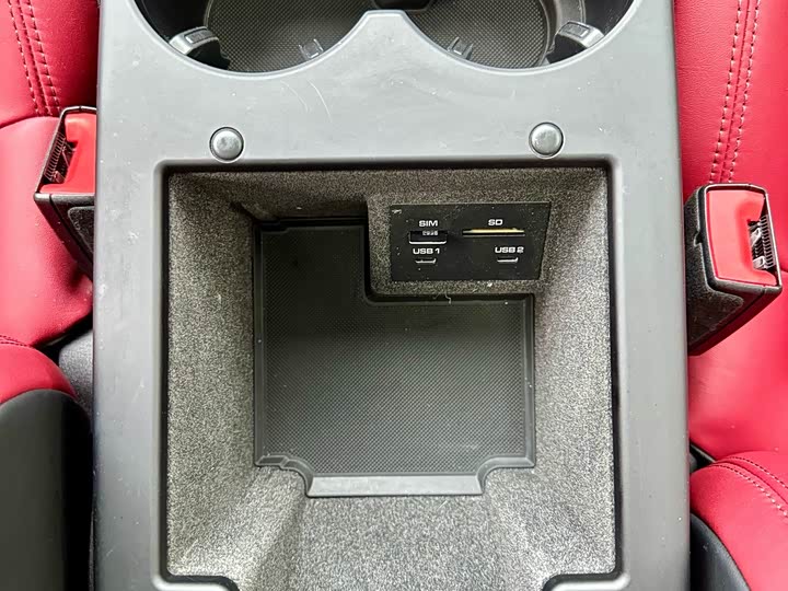 Фото 11 - Porsche Macan