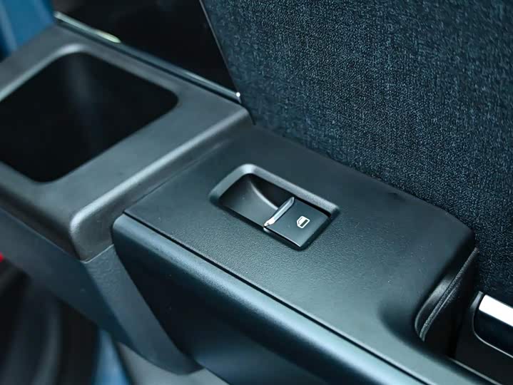 Фото 22 - Ford F-150 Raptor