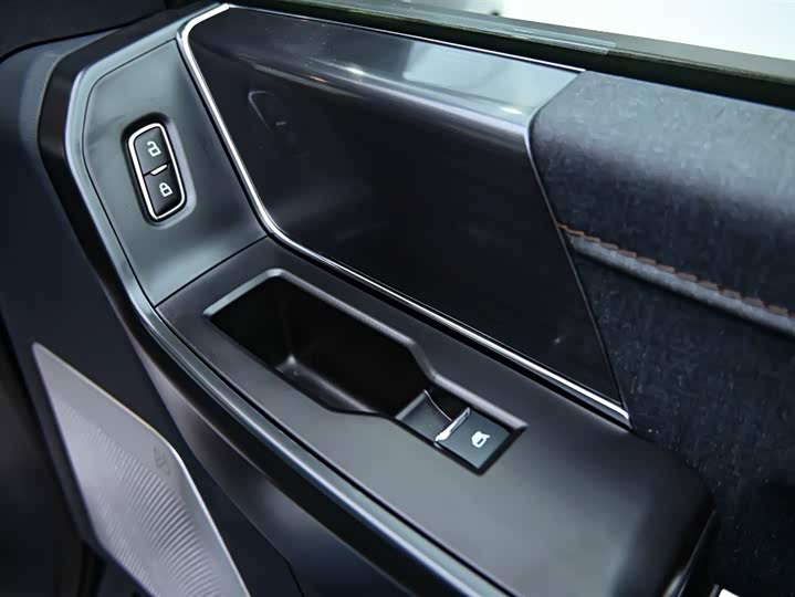 Фото 25 - Ford F-150 Raptor