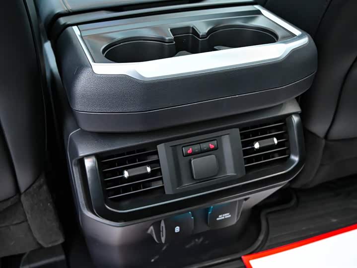 Фото 29 - Ford F-150 Raptor