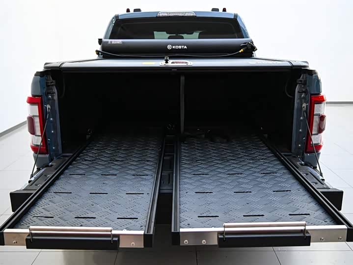 Фото 32 - Ford F-150 Raptor