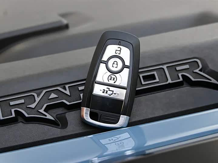 Фото 35 - Ford F-150 Raptor