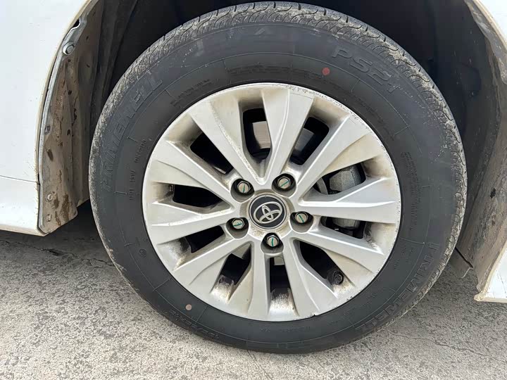 Фото 9 - Toyota Corolla