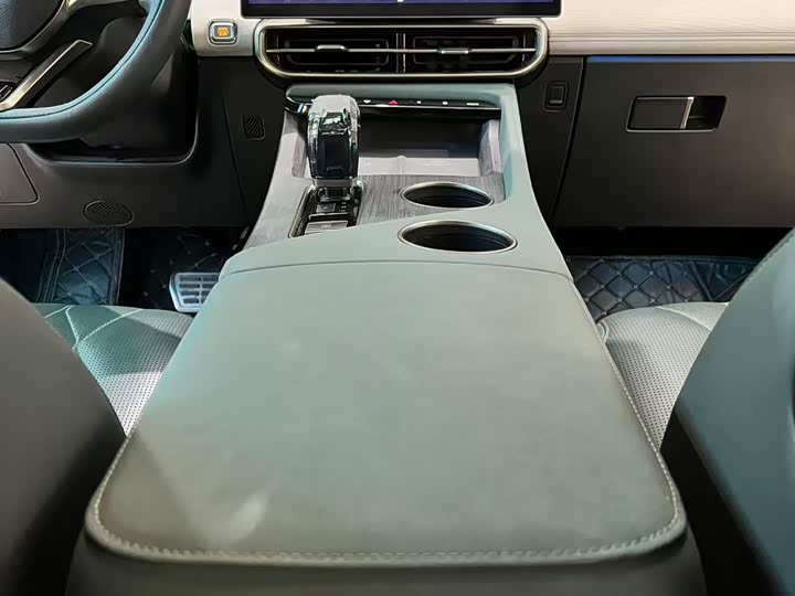 Фото 33 - Jetour Shanhai L9