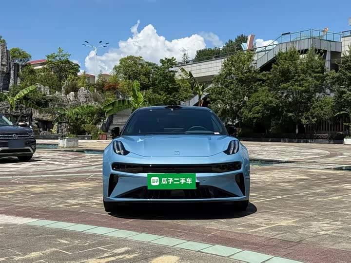 Фото 3 - Zeekr 001