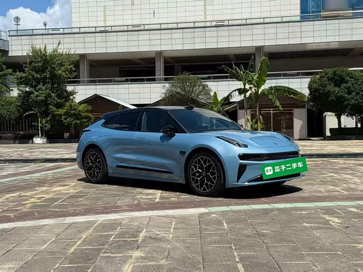 Фото 4 - Zeekr 001