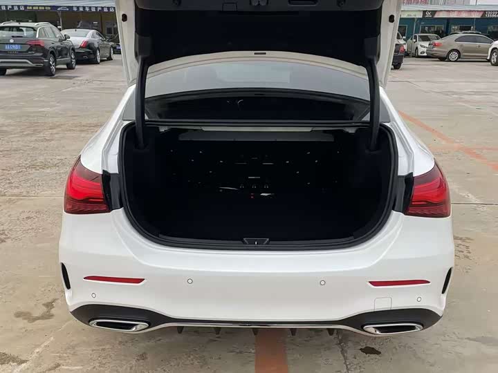 Фото 13 - Mercedes-Benz A-Class