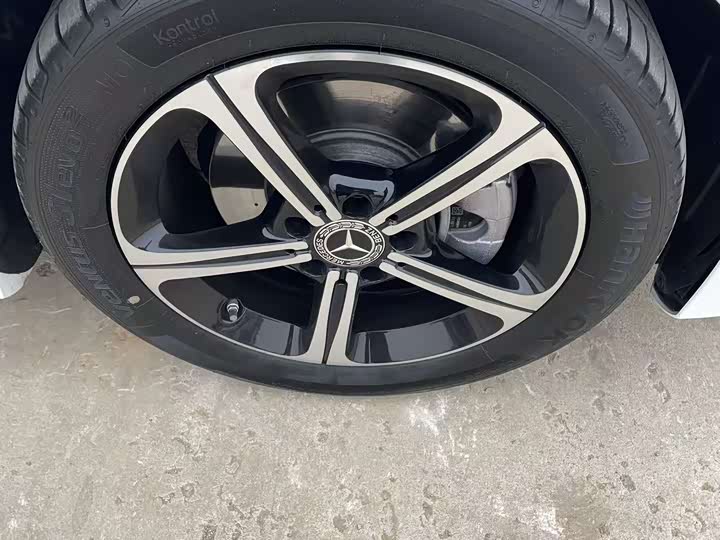 Фото 16 - Mercedes-Benz A-Class