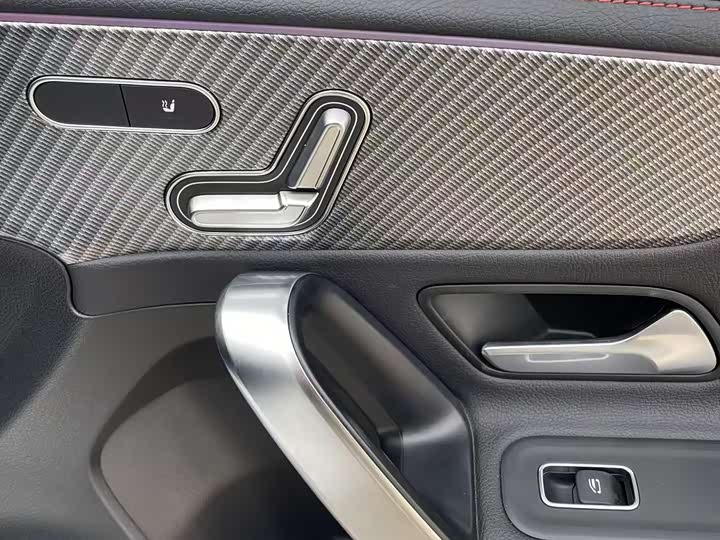 Фото 17 - Mercedes-Benz A-Class