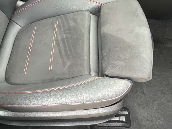 Фото 18 - Mercedes-Benz A-Class