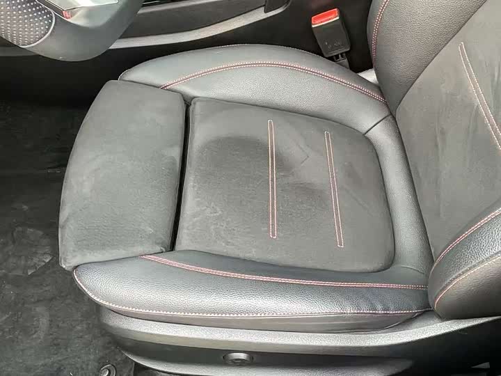 Фото 20 - Mercedes-Benz A-Class