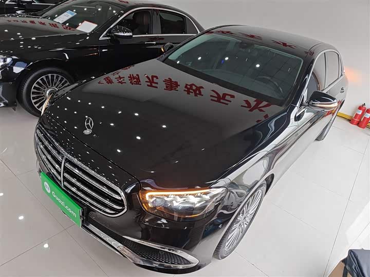 Фото 1 - Mercedes-Benz E-Class