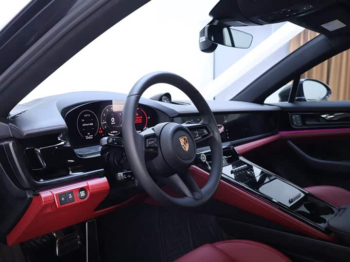 Фото 12 - Porsche Panamera