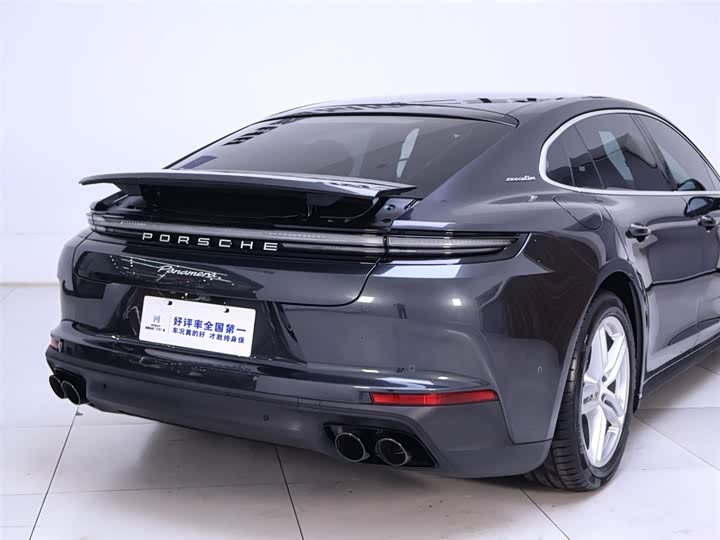 Фото 8 - Porsche Panamera