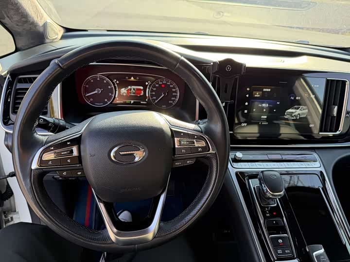 Фото 12 - GAC Trumpchi M8