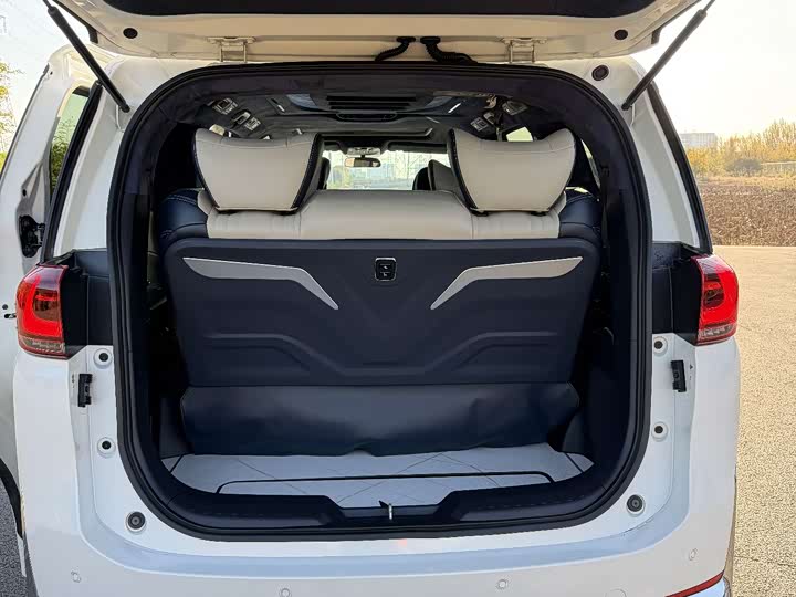 Фото 15 - GAC Trumpchi M8