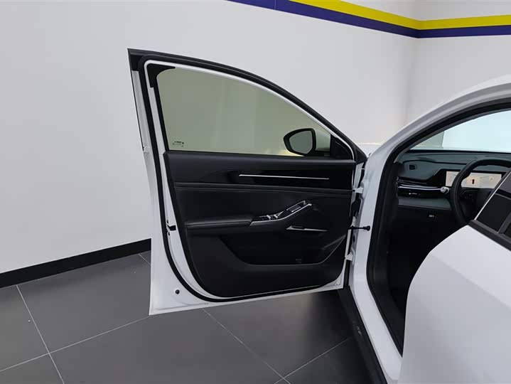 Фото 7 - Geely Galaxy L6