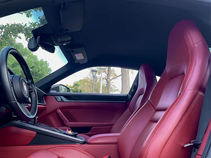 Фото 10 - Porsche 911