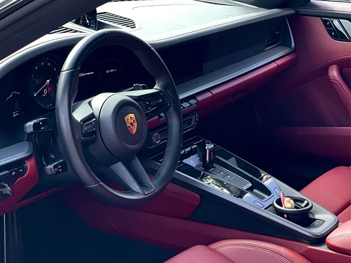 Фото 9 - Porsche 911