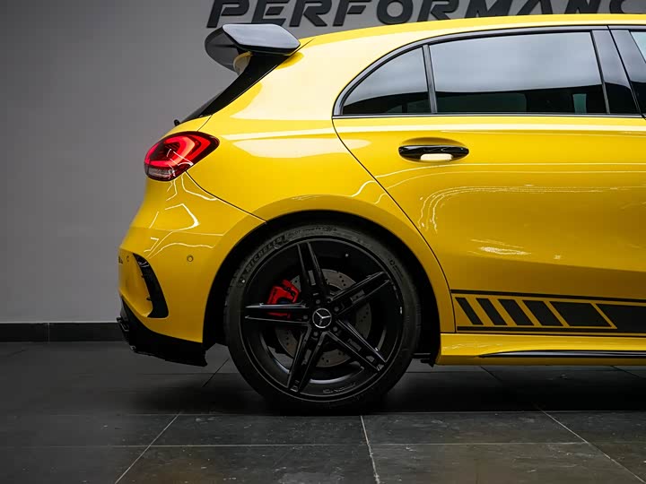 Фото 4 - Mercedes-Benz A-Class AMG