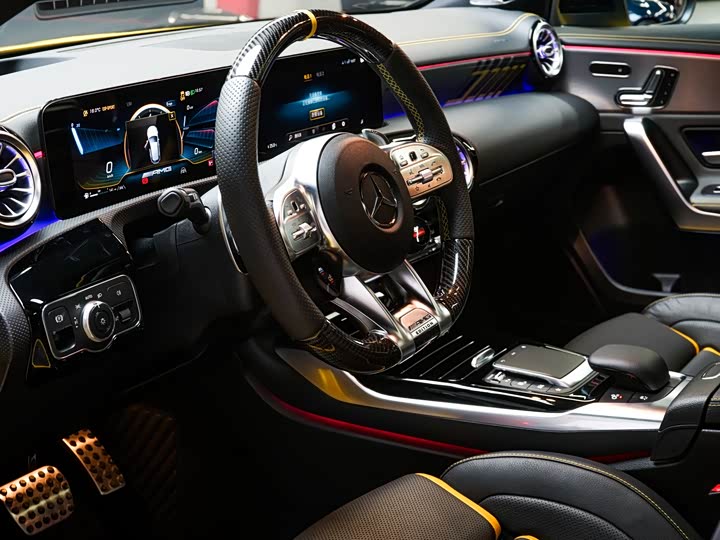 Фото 6 - Mercedes-Benz A-Class AMG