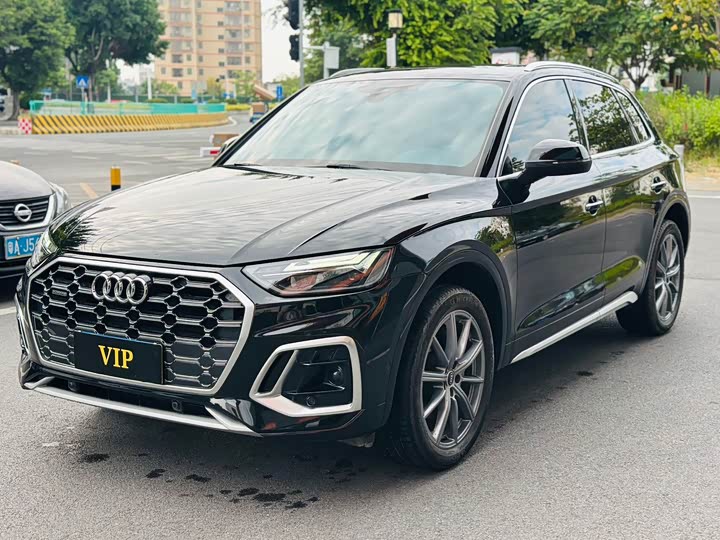 Фото 3 - Audi Q5L