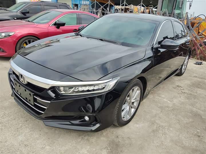 Фото 2 - Honda Accord