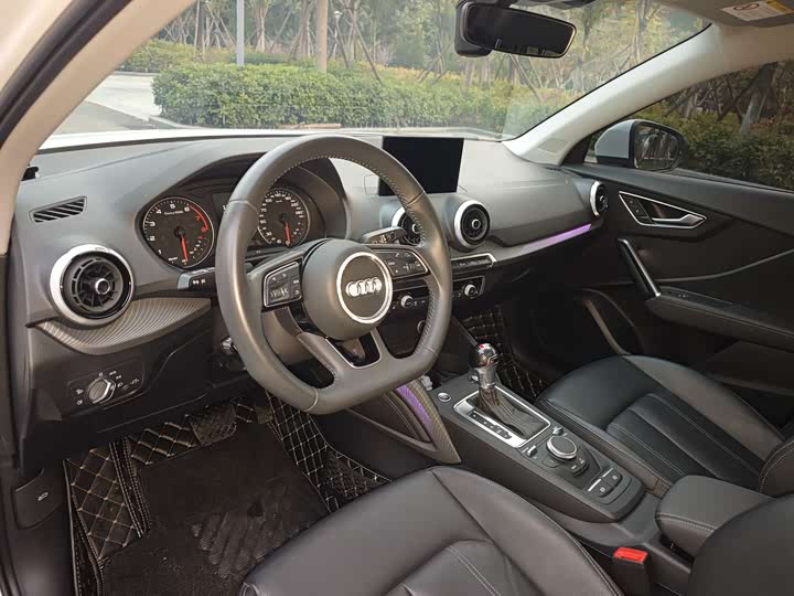 Фото 12 - Audi Q2L