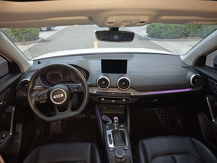 Фото 9 - Audi Q2L