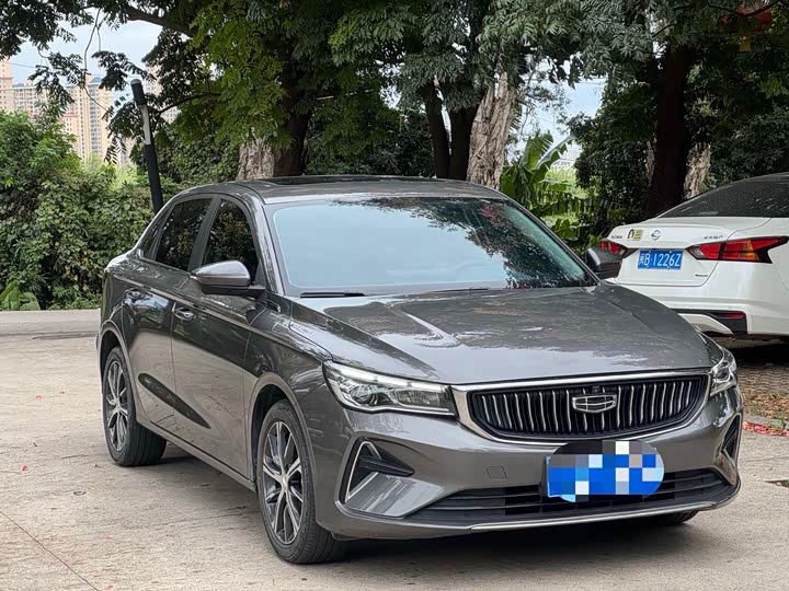 Фото 3 - Geely Emgrand