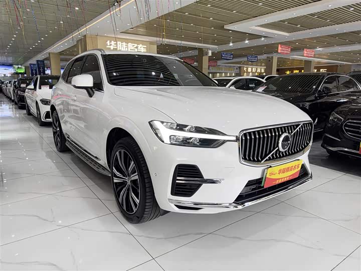 Фото 3 - Volvo XC60 Hybrid