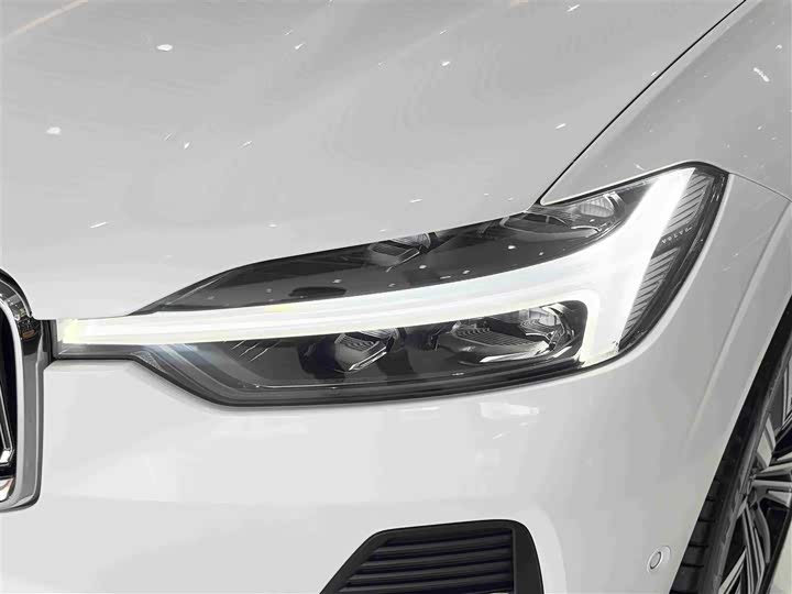 Фото 7 - Volvo XC60 Hybrid