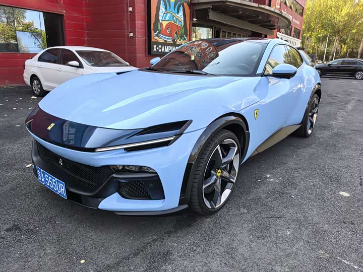 Фото 1 - Ferrari Purosangue