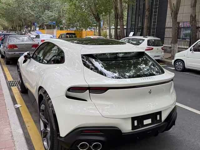 Фото 2 - Ferrari Purosangue