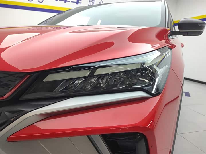 Фото 5 - Geely Coolray