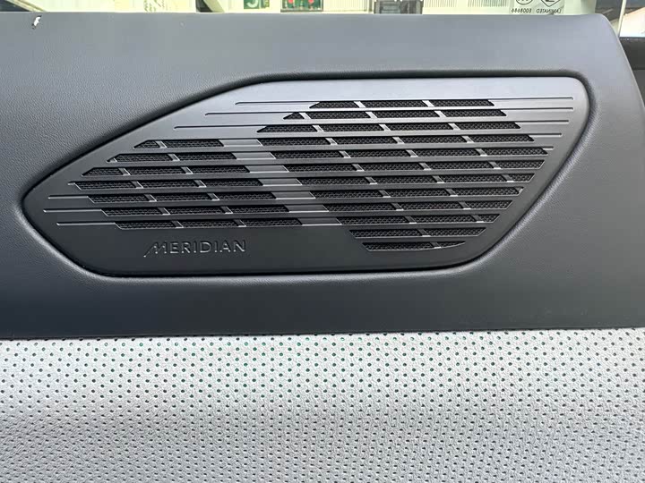 Фото 17 - HiPhi Z