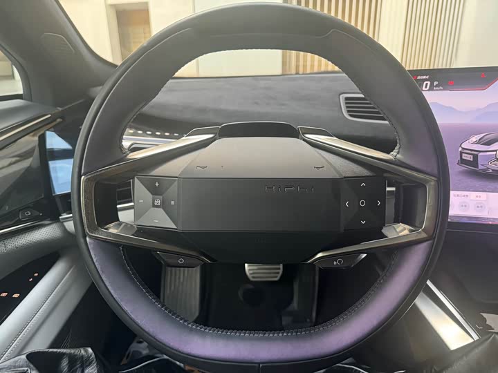 Фото 19 - HiPhi Z