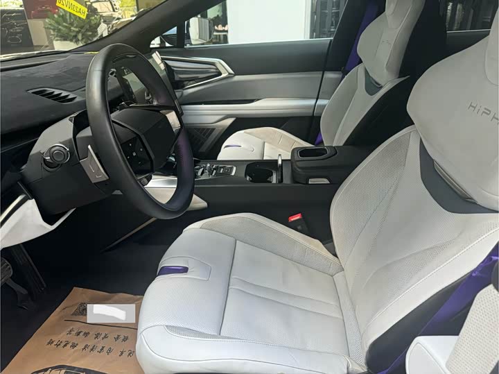 Фото 5 - HiPhi Z