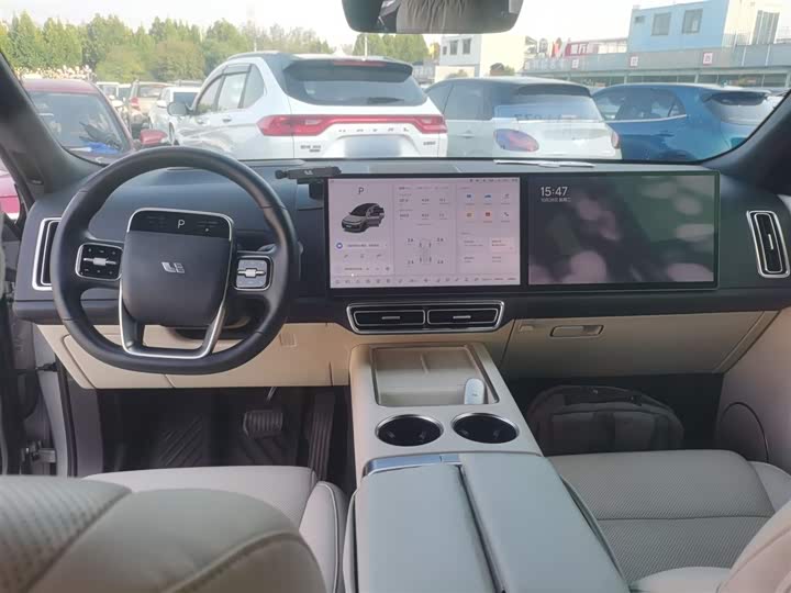 Фото 10 - LiXiang L8