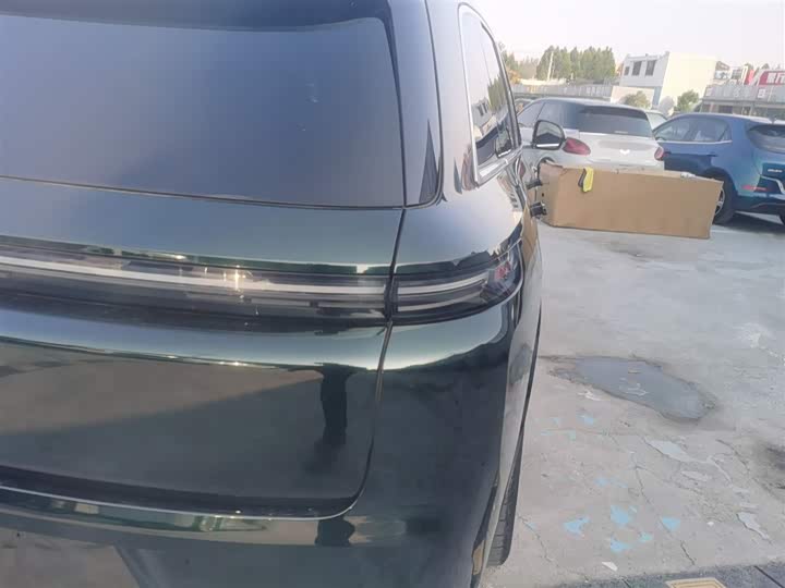 Фото 8 - LiXiang L8