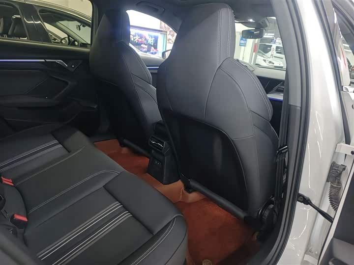 Фото 2 - Audi A3