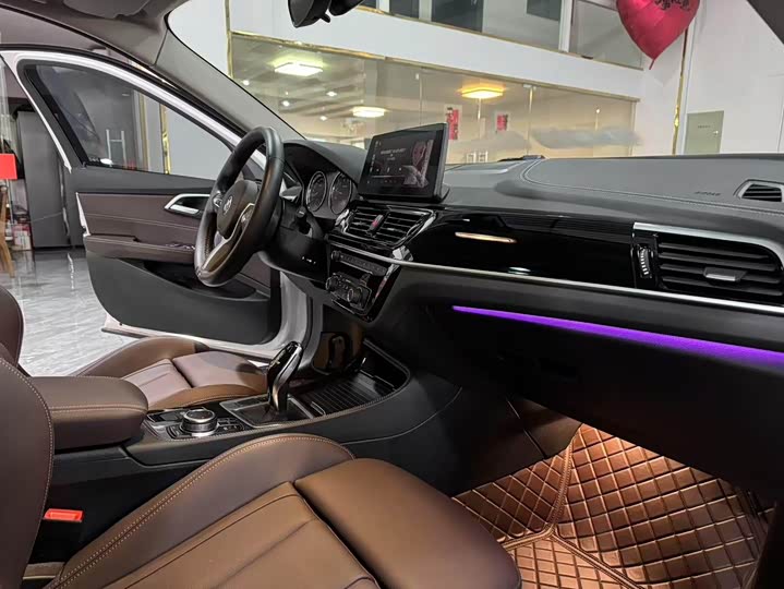 Фото 10 - BMW 1 Series