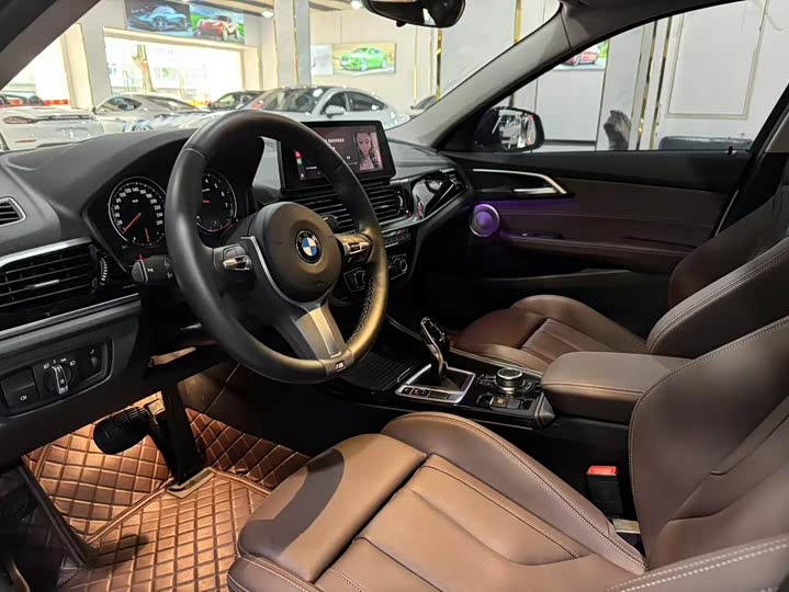 Фото 4 - BMW 1 Series