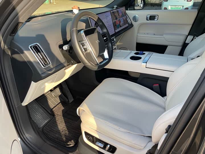 Фото 5 - LiXiang L8