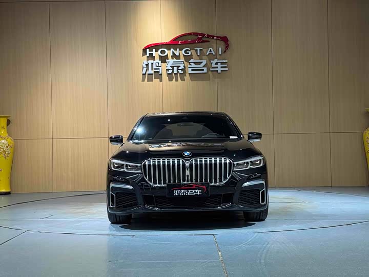 Фото 3 - BMW 7 Series