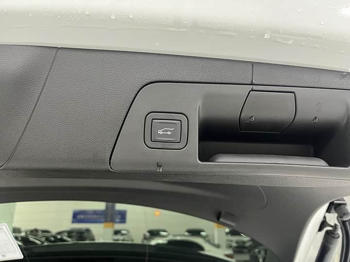 Фото 15 - Buick Envision Plus