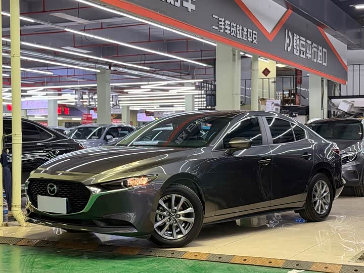 Фото 1 - Mazda 3 (Axela)