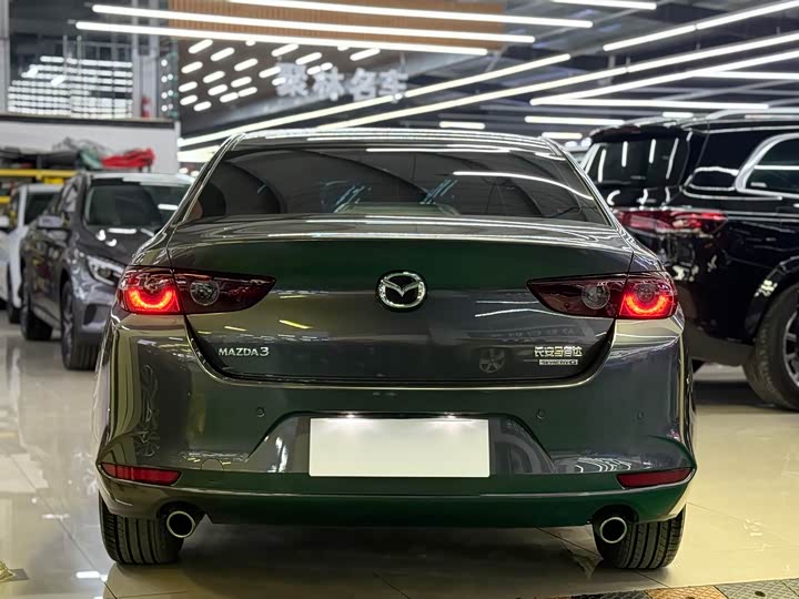 Фото 19 - Mazda 3 (Axela)