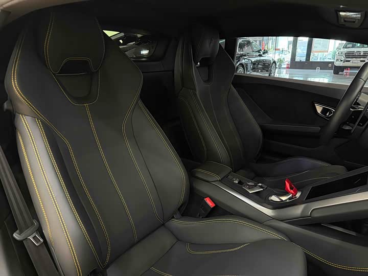 Фото 13 - Lamborghini Huracán